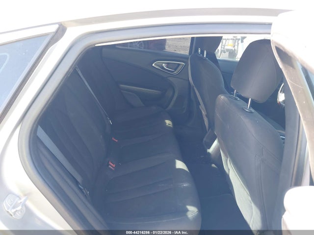 Chrysler 200 Limited 2015 1C3CCCAB2FN607488 Image 8