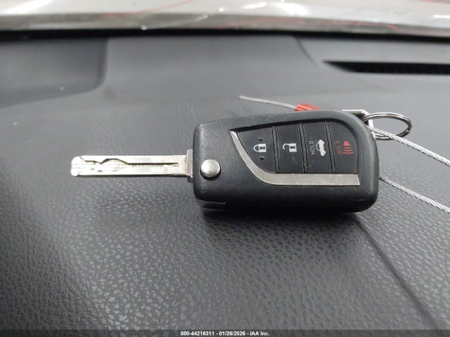 4T1B11HK1JU607127 Toyota CAMRY LE