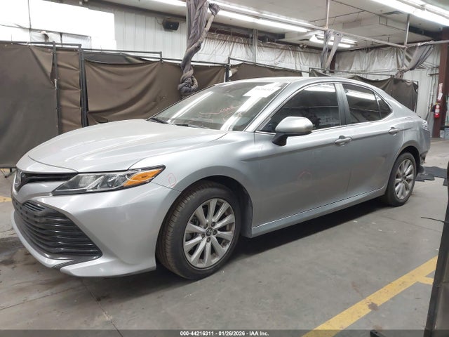 4T1B11HK1JU607127 Toyota CAMRY LE