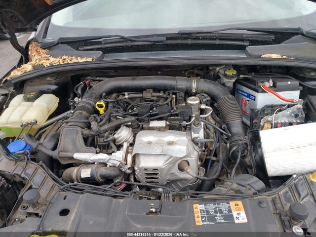 1FADP3FE9GL216073 Ford FOCUS SE