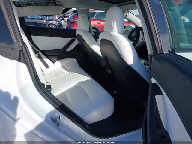 Aukcja sprzedaży 2021 Tesla Model 3 Standard Range Plus Rear-wheel Drive, vin: 5YJ3E1EA3MF870810, numer aukcji: 44216328