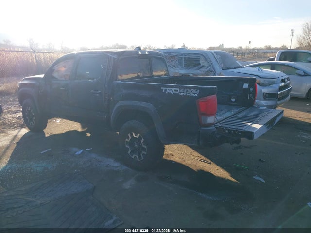 2022 Toyota Tacoma Trd Off Road მანქანა იყიდება აუქციონზე, vin: 3TMCZ5ANXNM477324, აუქციონის ნომერი: 44216339