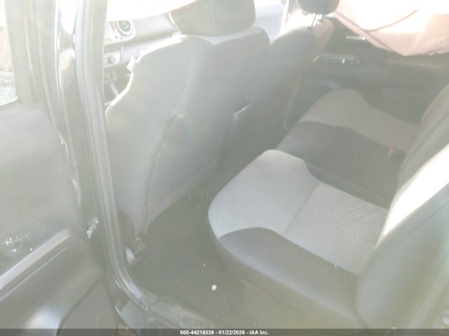 2022 Toyota Tacoma Trd Off Road მანქანა იყიდება აუქციონზე, vin: 3TMCZ5ANXNM477324, აუქციონის ნომერი: 44216339