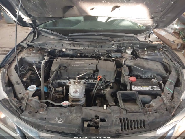 Продажа на аукционе авто 2017 Honda Accord Lx, vin: 1HGCR2F31HA195646, номер лота: 44216382