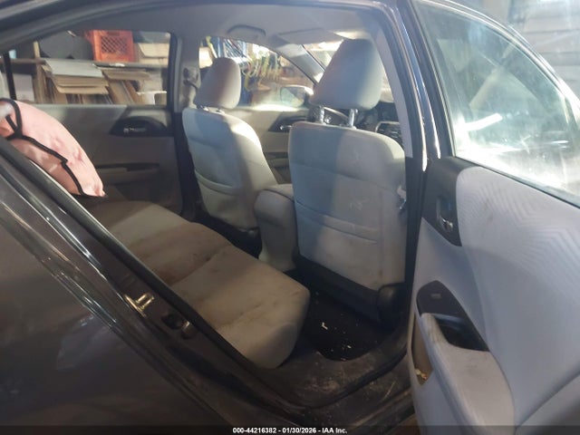 Продажа на аукционе авто 2017 Honda Accord Lx, vin: 1HGCR2F31HA195646, номер лота: 44216382