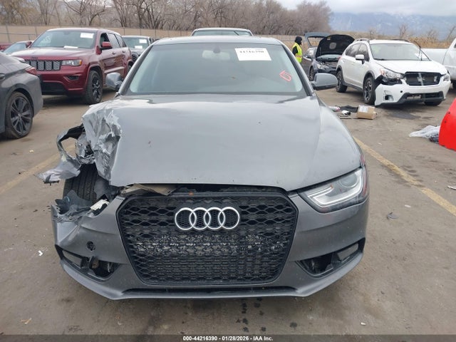 2013 Audi A4 2.0t Premium მანქანა იყიდება აუქციონზე, vin: WAUFFAFL8DN005193, აუქციონის ნომერი: 44216390