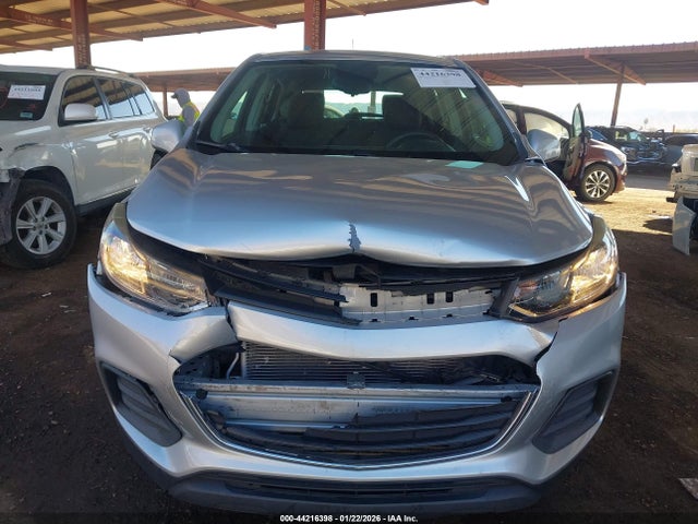Chevrolet TRAX LS 2018 KL7CJKSB9JB722087 Image 12