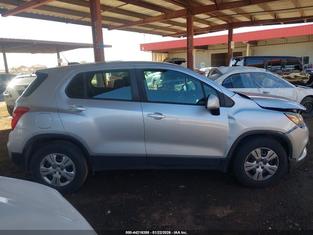 Chevrolet TRAX LS 2018 KL7CJKSB9JB722087 Image 13