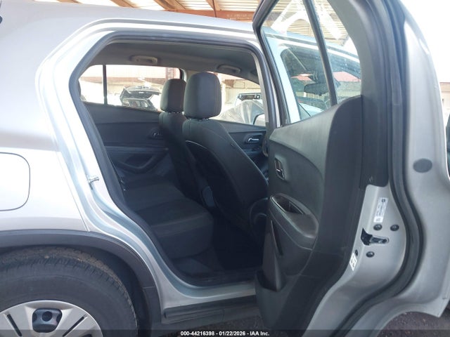 Chevrolet TRAX LS 2018 KL7CJKSB9JB722087 Image 8