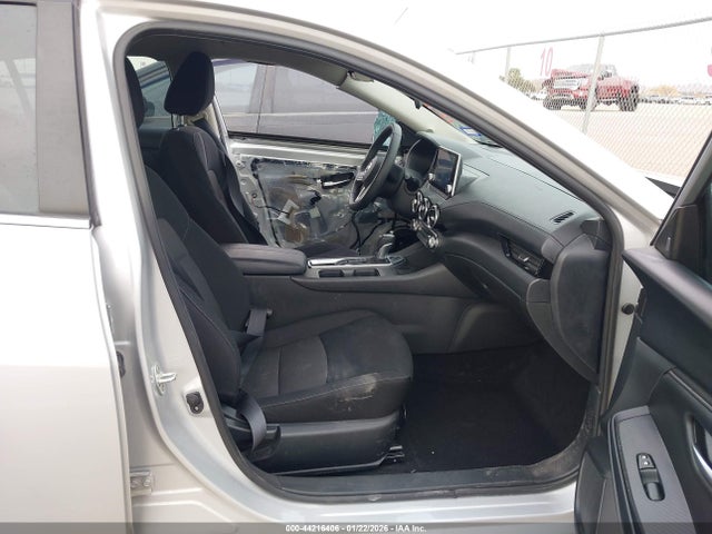 44216406 :رقم المزاد ، 3N1AB8CV5PY321426 vin ، 2023 Nissan Sentra Sv Xtronic Cvt مزاد بيع