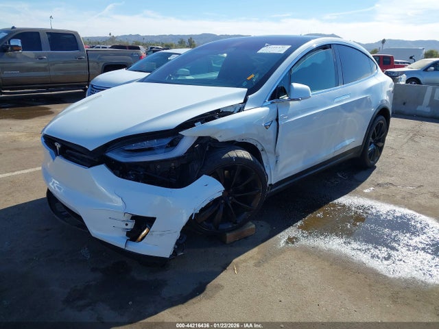 2020 TESLA MODEL X 5YJXCDE29LF280093 Photo 1