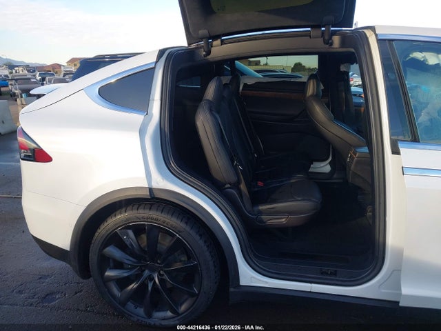 2020 TESLA MODEL X 5YJXCDE29LF280093 Photo 7