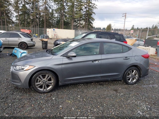 5NPD84LF4JH373970 Hyundai ELANTRA SEL
