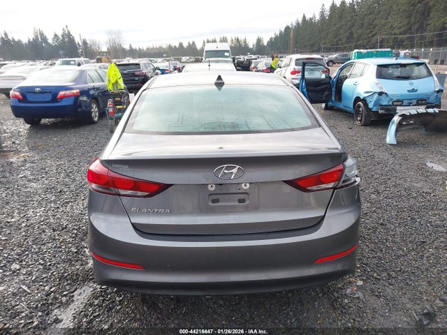 5NPD84LF4JH373970 Hyundai ELANTRA SEL