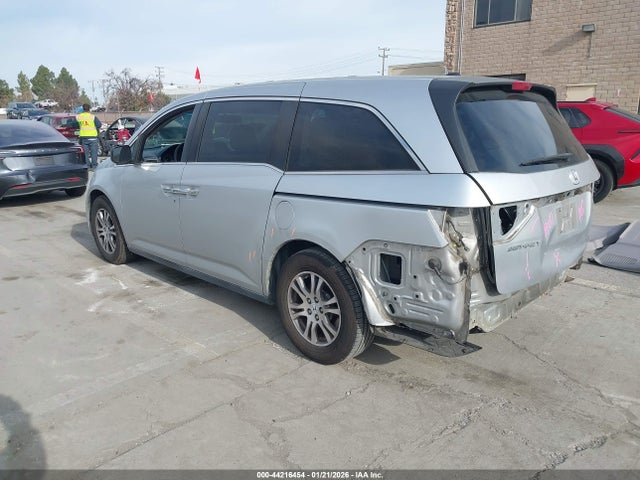 2011 HONDA ODYSSEY 5FNRL5H65BB001444 Photo 2