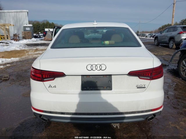 Aukcja sprzedaży 2018 Audi A4 2.0t Premium/2.0t Tech Premium, vin: WAUDNAF4XJA077115, numer aukcji: 44216460