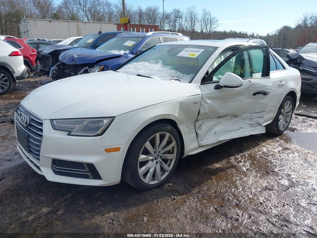 2018 AUDI A4 WAUDNAF4XJA077115 Photo 1