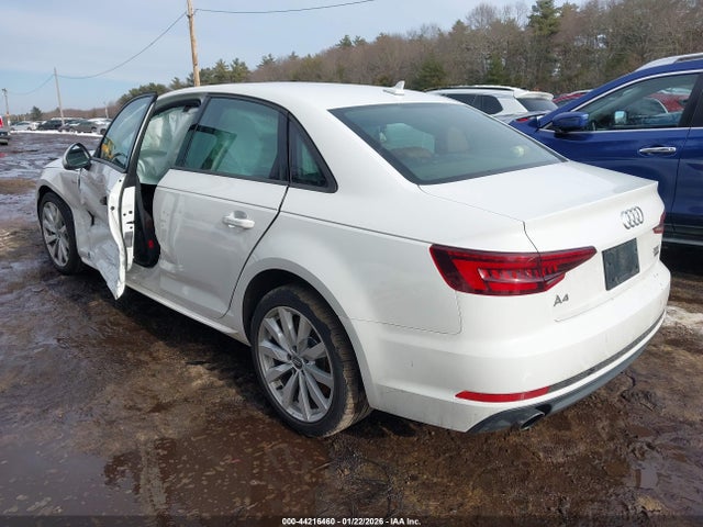 2018 AUDI A4 WAUDNAF4XJA077115 Photo 2