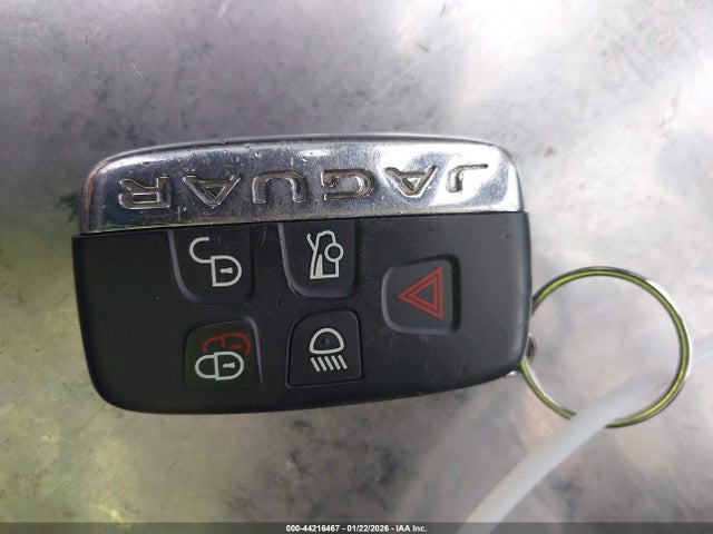 2017 JAGUAR XE SAJAL4BV0HCP14945 Photo 10