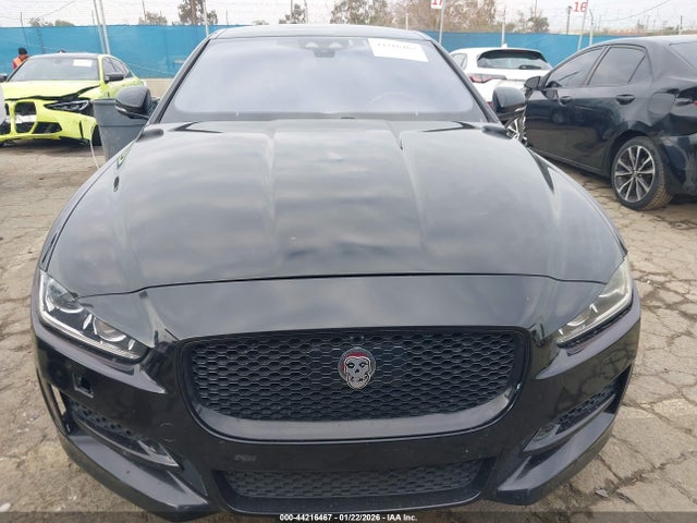 SAJAL4BV0HCP14945 Jaguar Xe 35t R-sport