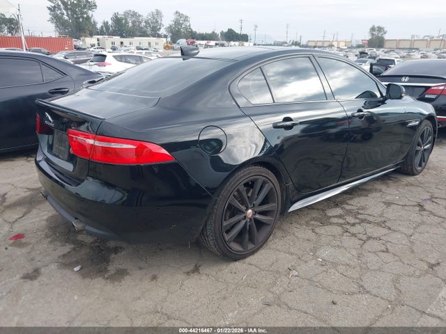 2017 JAGUAR XE SAJAL4BV0HCP14945 Photo 3
