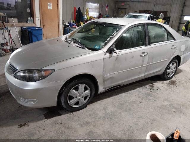 Aukcja sprzedaży 2005 Toyota Camry Le, vin: 4T1BE30K45U040672, numer aukcji: 44216471