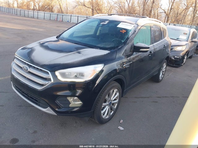 Ford Escape Titanium 2017 1FMCU9JD7HUC58006 Image 2
