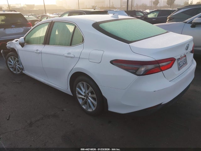 Toyota CAMRY LE 2023 4T1C11AK3PU784530 Image 3