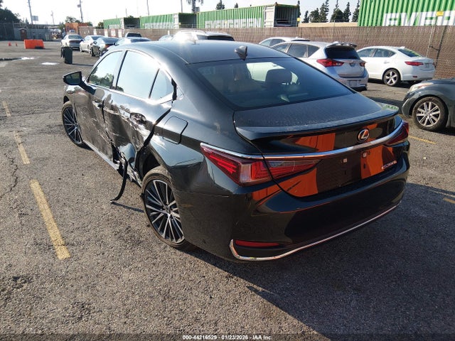 58ADA1C17SU060186 Lexus ES 300H