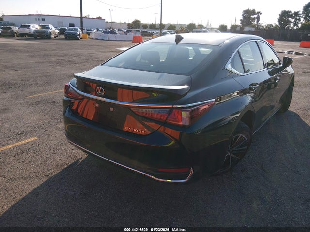 58ADA1C17SU060186 Lexus ES 300H