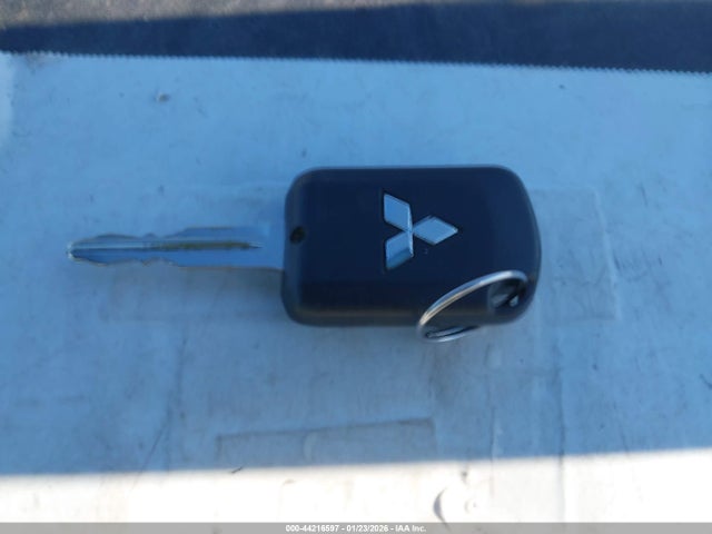 2017 MITSUBISHI MIRAGE ML32A3HJ5HH007577 Photo 10