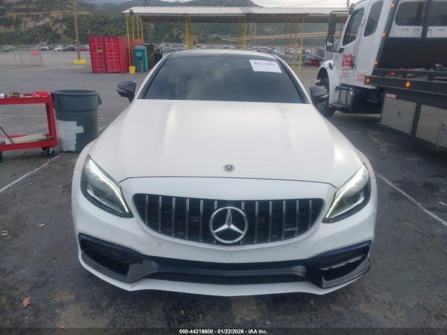 WDDWJ8HB1KF831816 Mercedes-Benz Amg C 63 S
