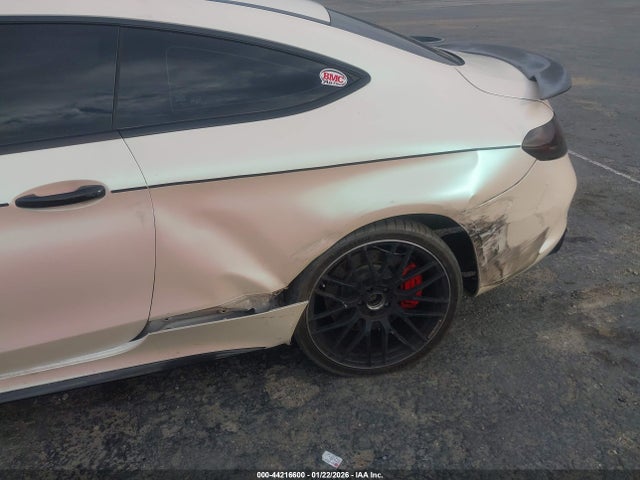 2019 MERCEDES-BENZ AMG C 63 WDDWJ8HB1KF831816 Photo 5