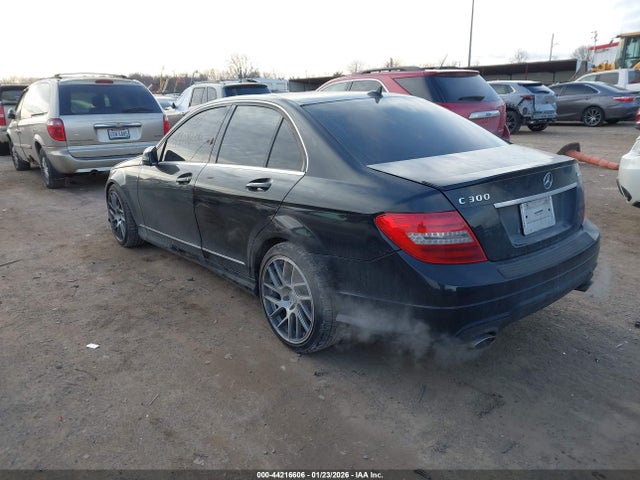Продаж на аукціоні авто 2013 Mercedes-benz C 300 Sport 4matic, vin: WDDGF8AB0DR252642, номер лоту: 44216606