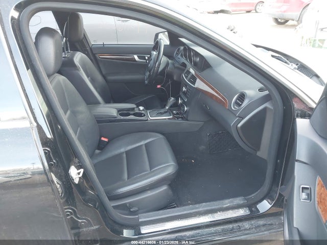Продаж на аукціоні авто 2013 Mercedes-benz C 300 Sport 4matic, vin: WDDGF8AB0DR252642, номер лоту: 44216606