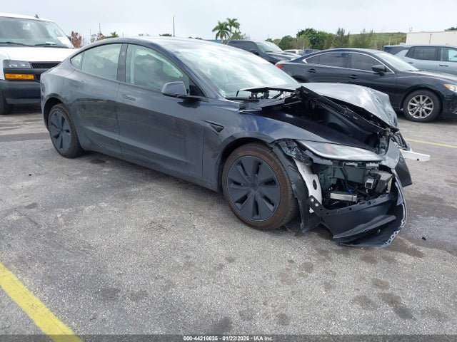 2025 TESLA MODEL 3 5YJ3E1EA3SF985453 Photo 0