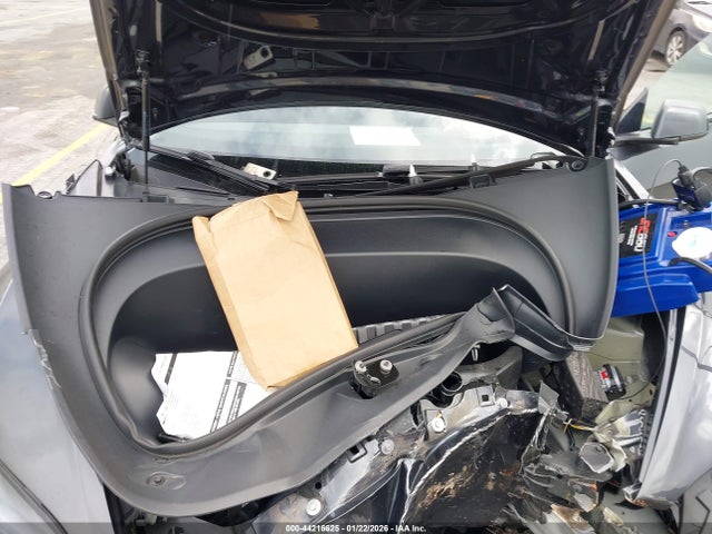 2025 TESLA MODEL 3 5YJ3E1EA3SF985453 Photo 9