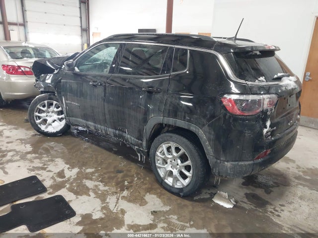 2022 Jeep Compass Latitude Lux 4x4 მანქანა იყიდება აუქციონზე, vin: 3C4NJDFB8NT125762, აუქციონის ნომერი: 44216627