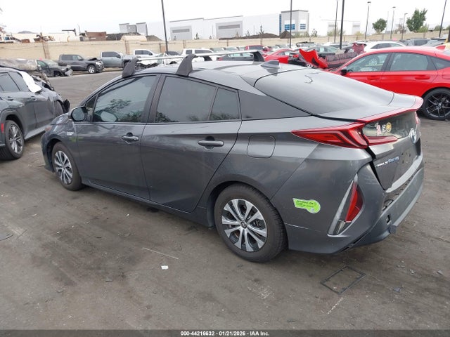 JTDKAMFP4M3174207 Toyota Prius Prime Xle