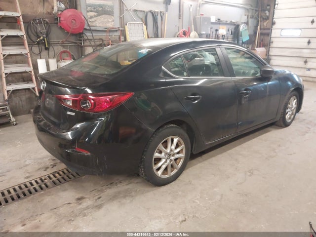 44216643 :رقم المزاد ، 3MZBM1V78FM169646 vin ، 2015 Mazda Mazda3 I Touring مزاد بيع
