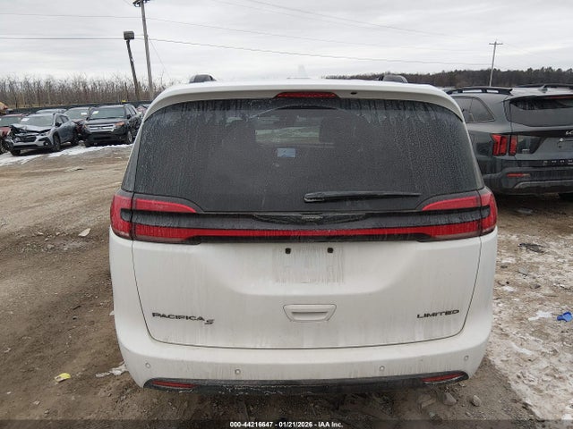 Auction sale of the 2022 Chrysler Pacifica Limited, vin: 2C4RC1GG8NR183104, lot number: 44216647
