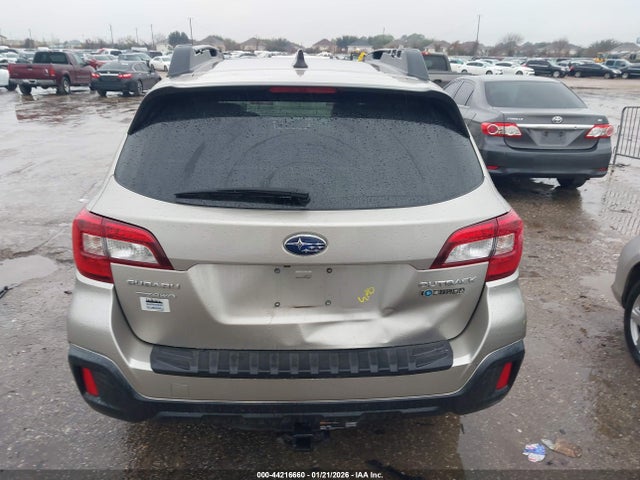 44216660 :رقم المزاد ، 4S4BSACC6J3364482 vin ، 2018 Subaru Outback 2.5i Premium مزاد بيع