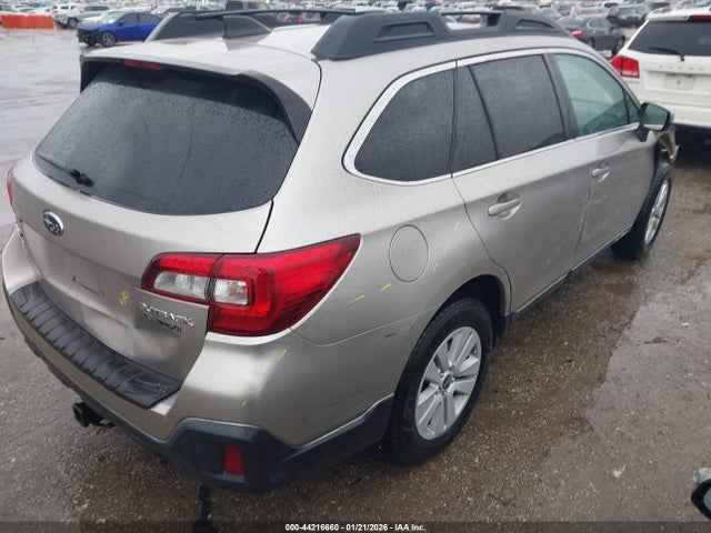 44216660 :رقم المزاد ، 4S4BSACC6J3364482 vin ، 2018 Subaru Outback 2.5i Premium مزاد بيع