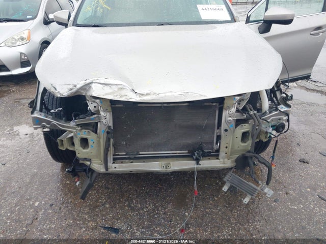 44216660 :رقم المزاد ، 4S4BSACC6J3364482 vin ، 2018 Subaru Outback 2.5i Premium مزاد بيع