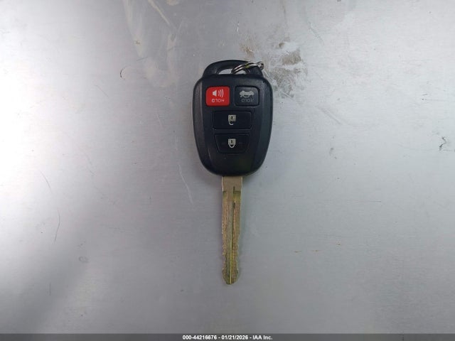 2T1BURHE6GC660691 Toyota COROLLA LE