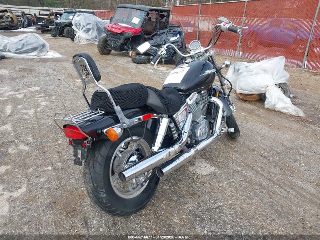 2007 HONDA VT1100 1HFSC18017A100810 Photo 3