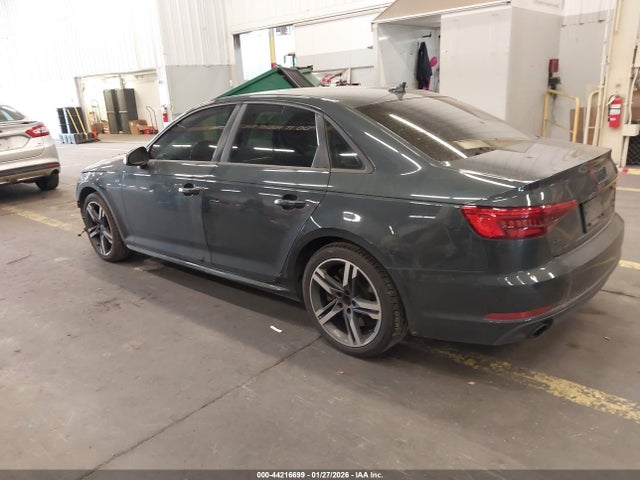 Продажа на аукционе авто 2017 Audi A4 2.0t Premium, vin: WAUFNAF49HN040990, номер лота: 44216699