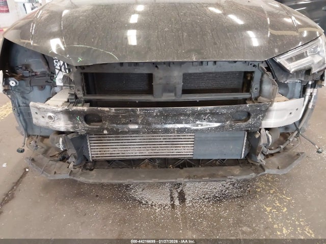 Продажа на аукционе авто 2017 Audi A4 2.0t Premium, vin: WAUFNAF49HN040990, номер лота: 44216699