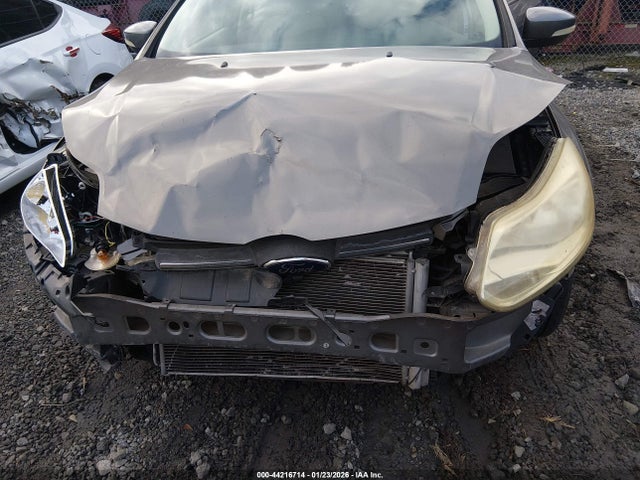 2014 FORD FOCUS 1FADP3K2XEL172836 Photo 5