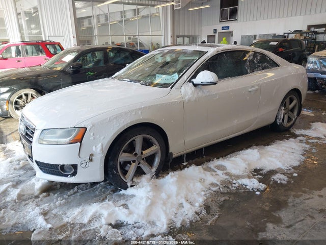 2009 AUDI A5 WAUDK78T19A050882 Photo 1